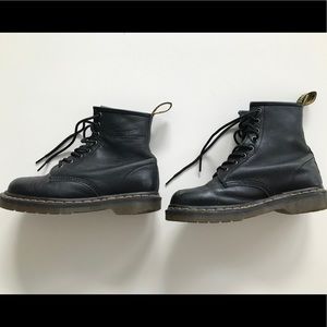 Dr. Martens ( doc martens ) 1460 8 eye boot